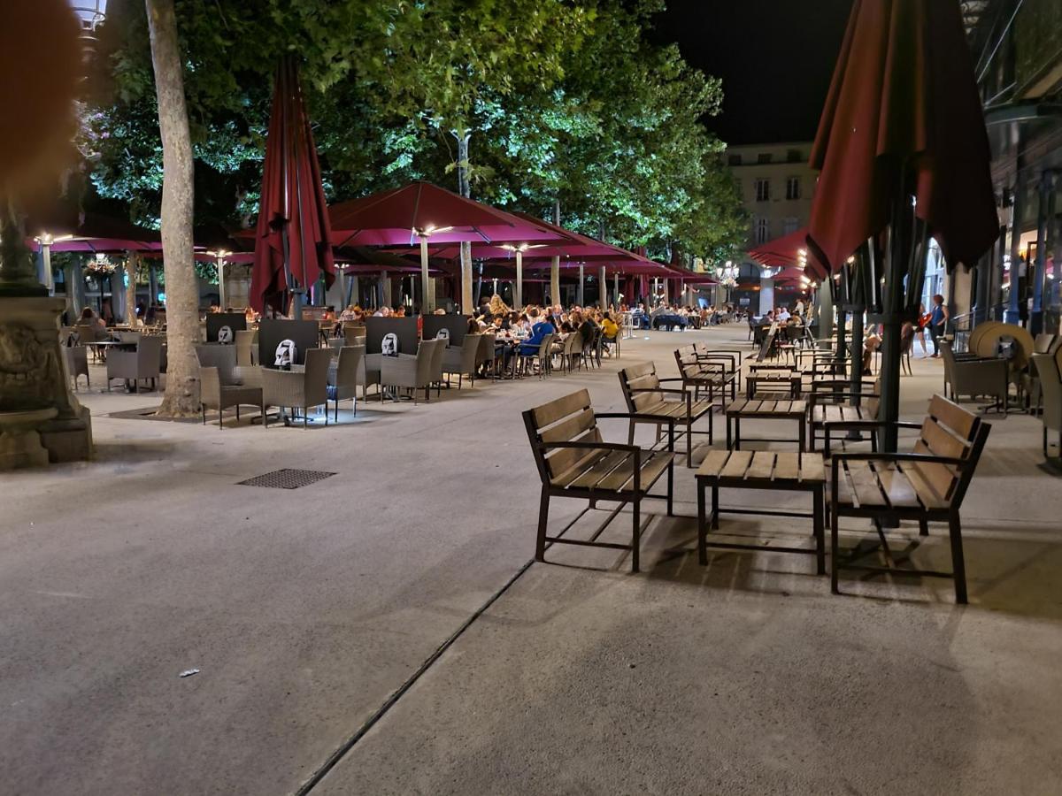 découvrez une ancienne maison de drapier du XVII siecle au coeur de bastide Carcassonne Extérieur photo