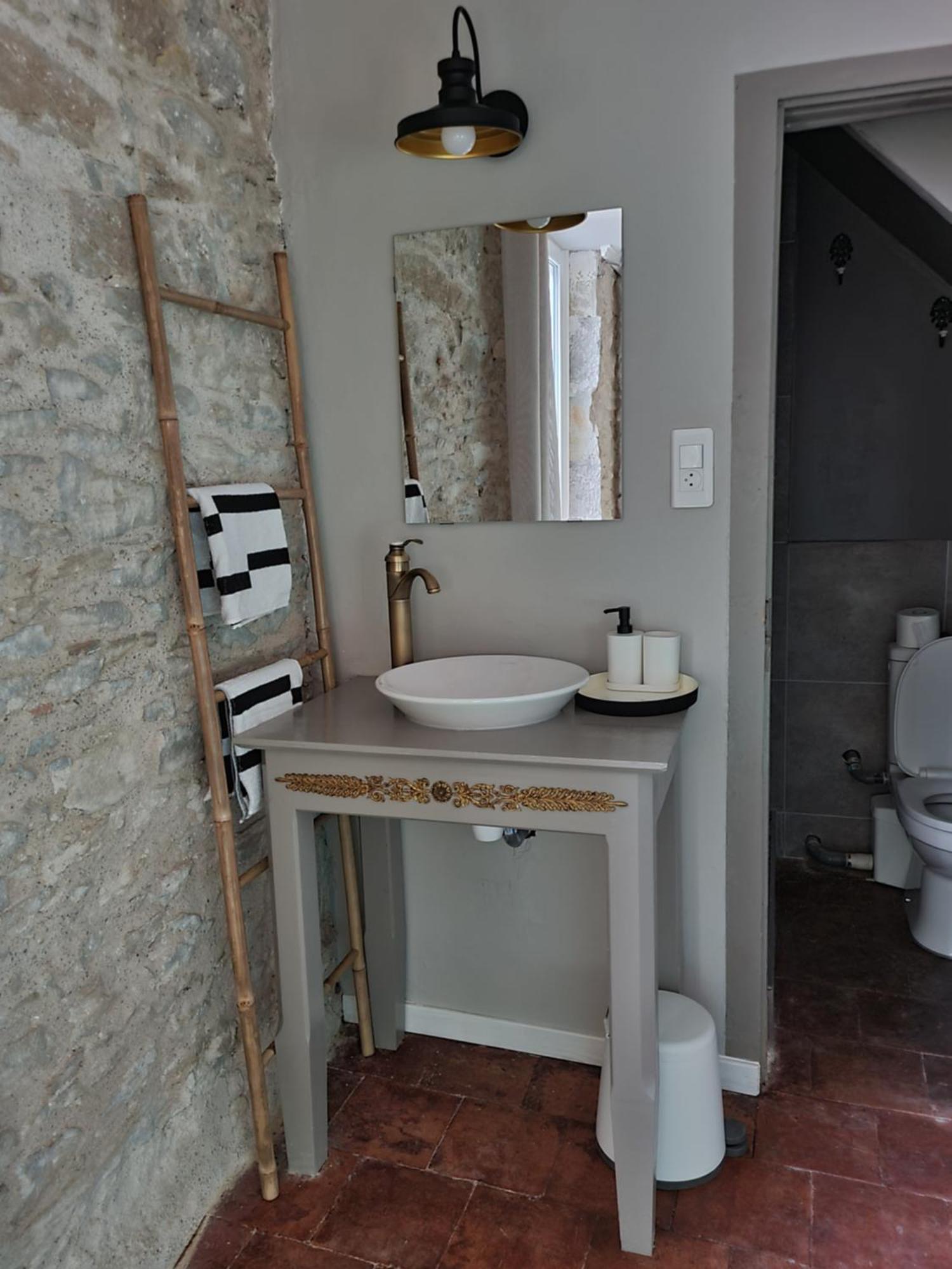 découvrez une ancienne maison de drapier du XVII siecle au coeur de bastide Carcassonne Chambre photo